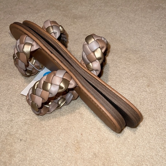 NWT a new day Lucy braided sandals - Picture 3 of 4